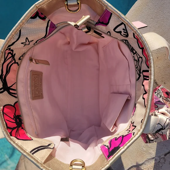 Coach Kyra Poppy With Crossbody Strap And Matching Coach Twilly - Picture 5 of 9